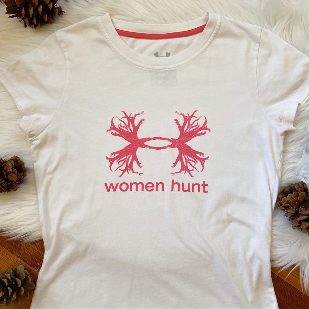 4/$25 Under Armour Women Hunt Semi Fitted Tee - Picture 2 of 6